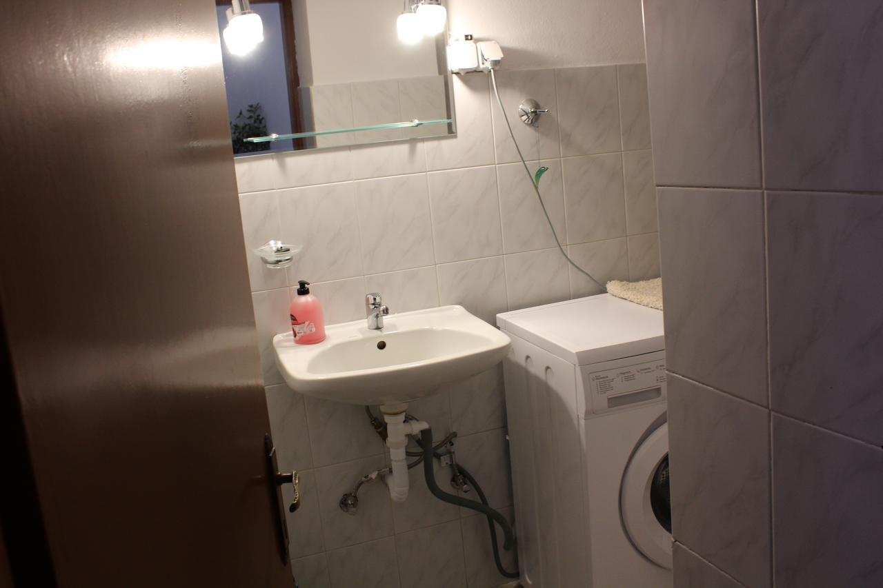 Aaron Apartments แฟร์มา ภายนอก รูปภาพ