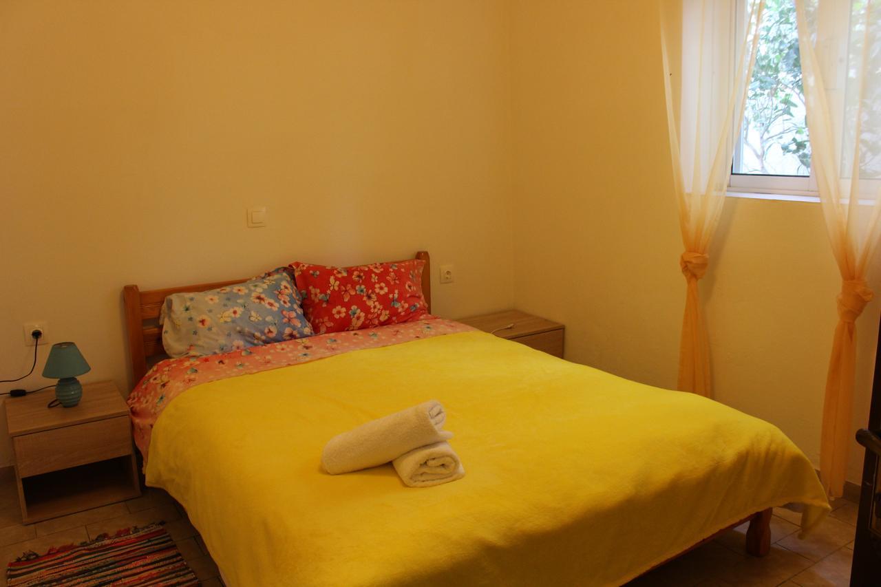 Aaron Apartments แฟร์มา ภายนอก รูปภาพ