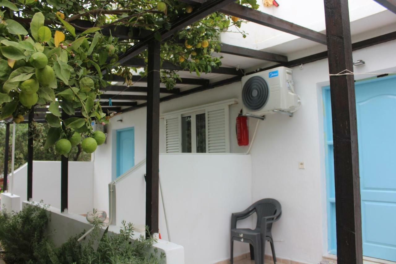 Aaron Apartments แฟร์มา ภายนอก รูปภาพ